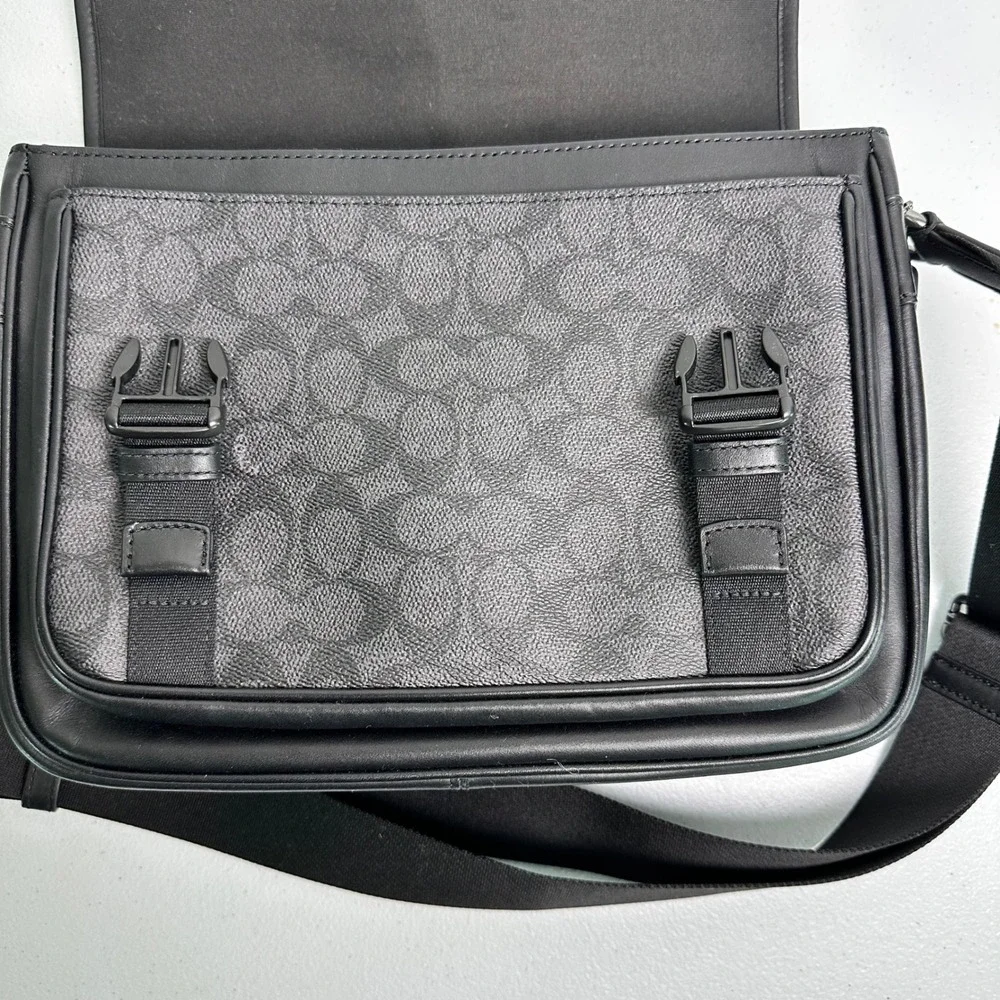Coach league messenger